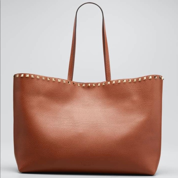 😊SOLD🙂 VALENTINO GARAVANI Saddle Rockstud Vitello Tote Bag - Picture 3 of 12